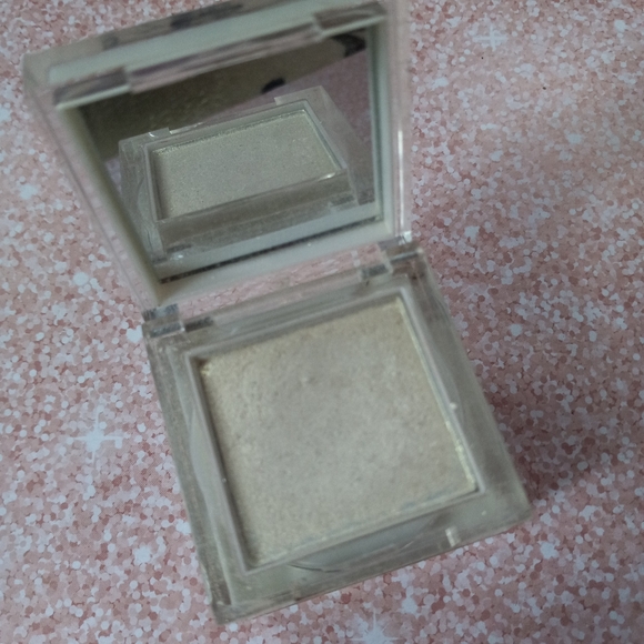 Wow! Too Faced rare ICE CUBE shimmer highlight set! Discontinued hard to find! - Picture 5 of 13